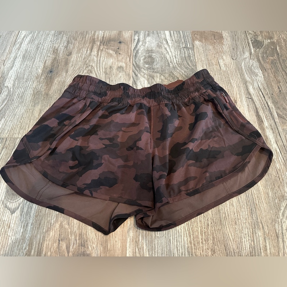Lululemon Tracker Short V *4" Heritage 365 Camo Brown Earth Multi sz 14 - Picture 4 of 7